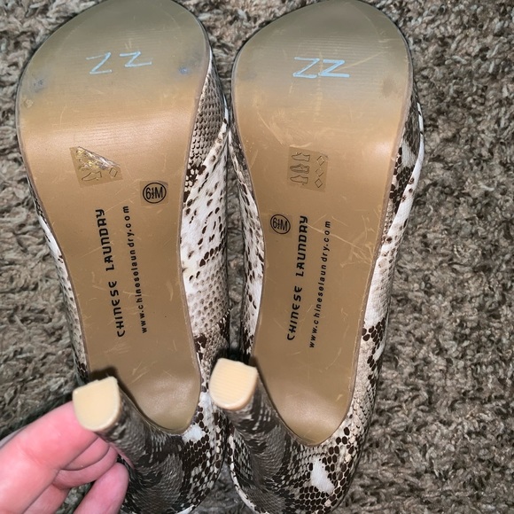 Heels - Picture 6 of 6